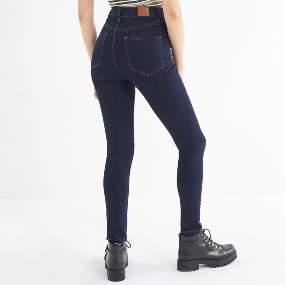 Sold UO BDG Jeans - Dark Blue